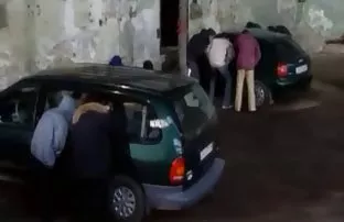 XXX Gadis itu menunjukkan pesonanya bokep tante indo terbaru di jalan